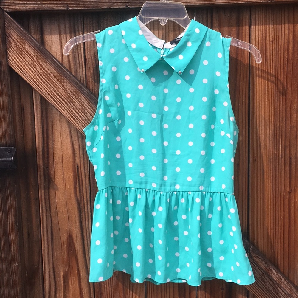 Forever 21 mint polka dot top ✨